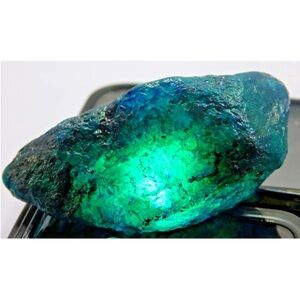 112. Ct natural Mozambique paraiba tourmaline